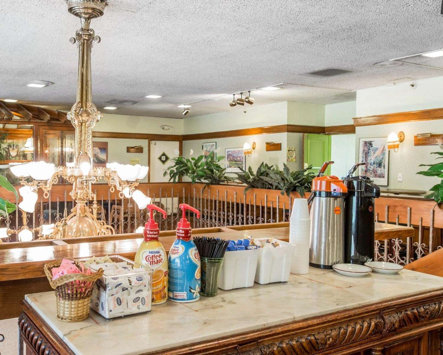 The Boulder Broker (ex. Rodeway Inn and Suites The Broker) 30/42