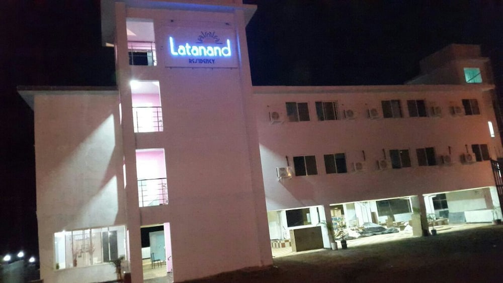 Oyo 10389 Latanand Residency 1/12
