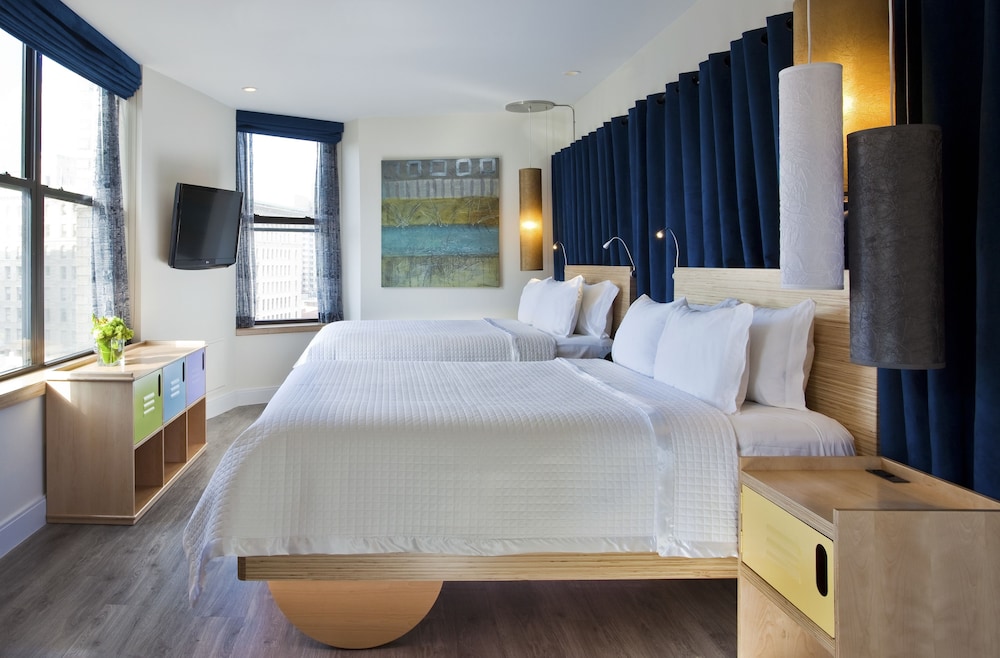 Junior Suite, 2 Queen Beds