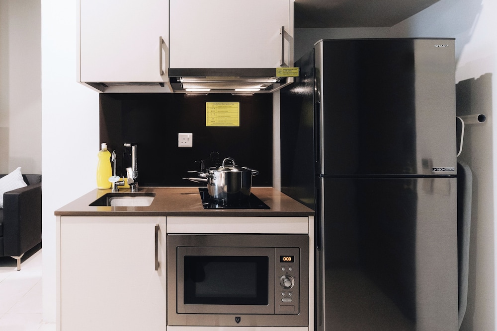 Louis Kienne Serviced Residences 57/65