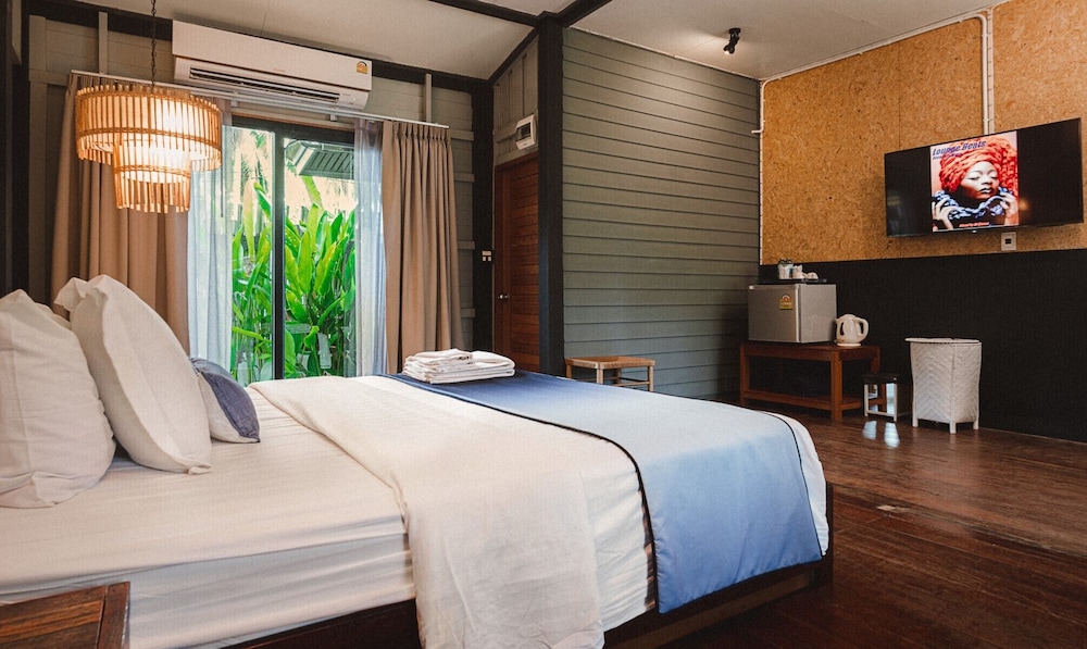 Sichon Cabana Beach Resort 30/80