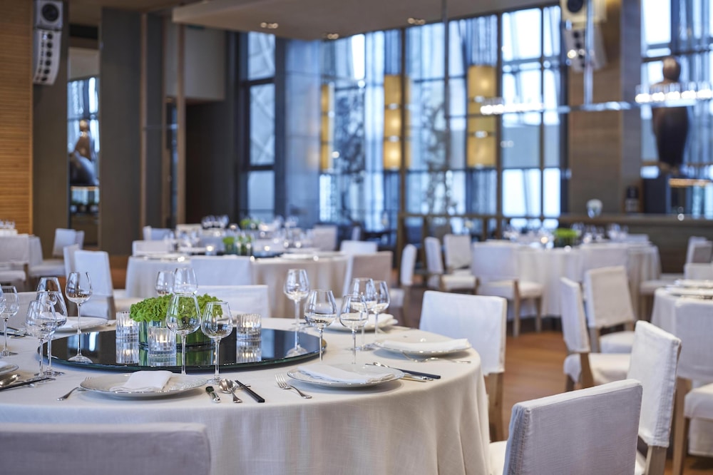 Park Hyatt Shanghai 53/68