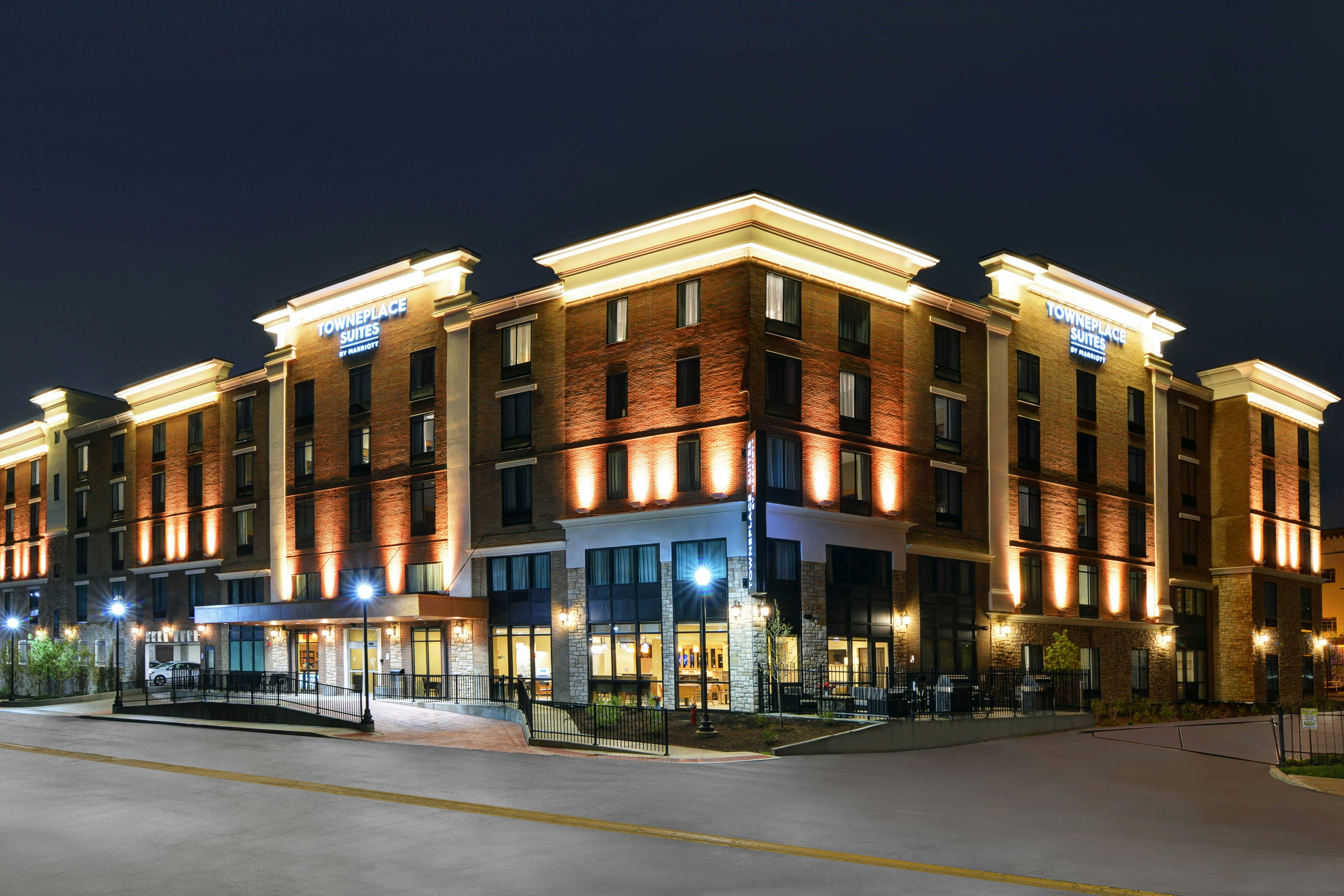 TownePlace Suites by Marriott Indianapolis Downtown 4/56