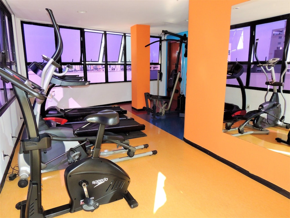 Mondrian Suite Hotel 56/82