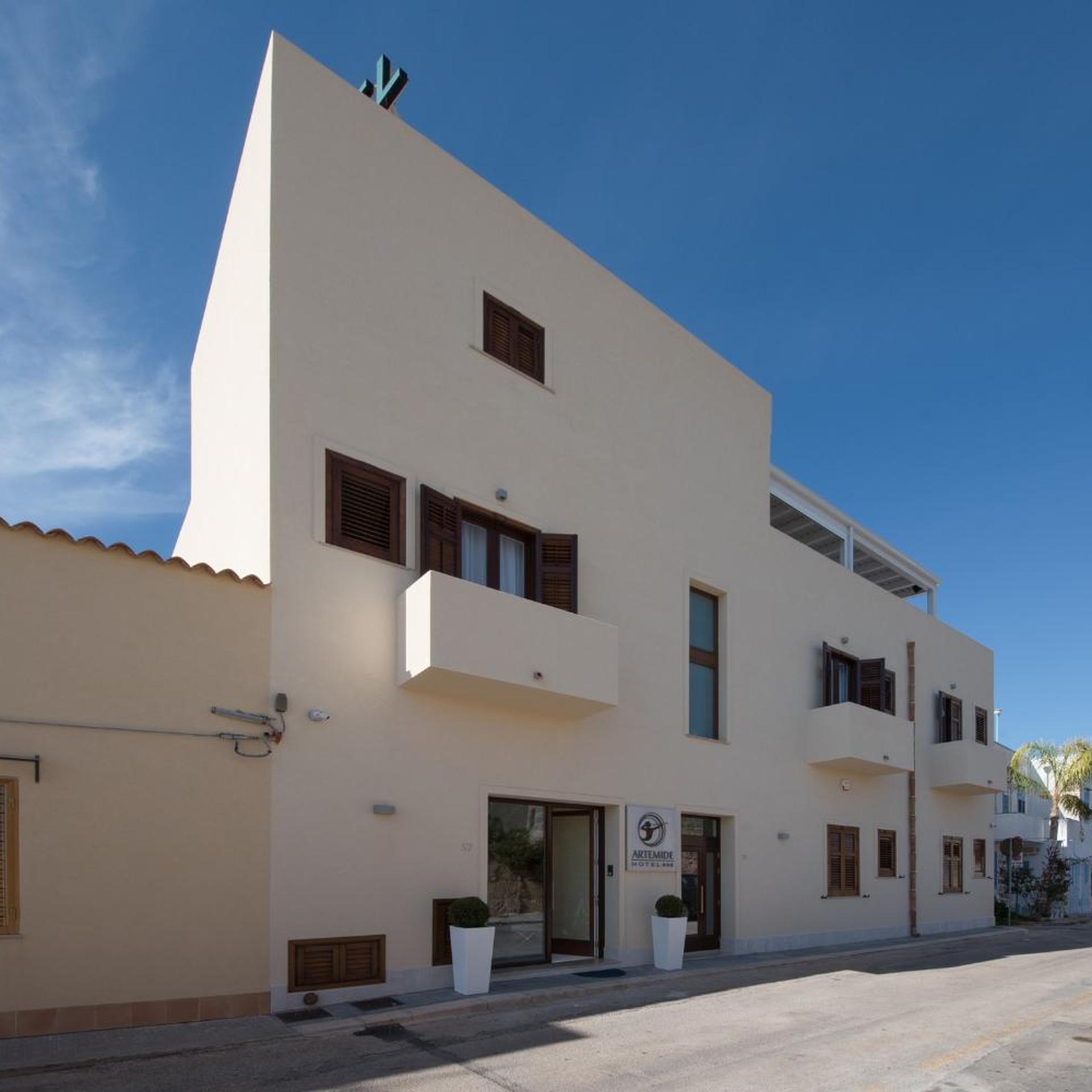 Artemide Hotel 4/50