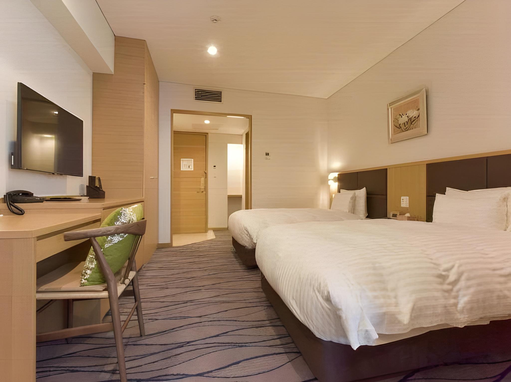 Economy, Twin Beds, Ocean View