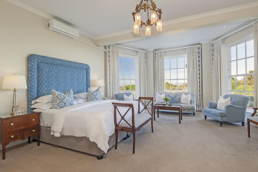 The Marine Hermanus 49/91