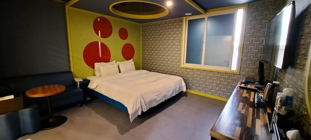 Show Motel Yangsan 7/50