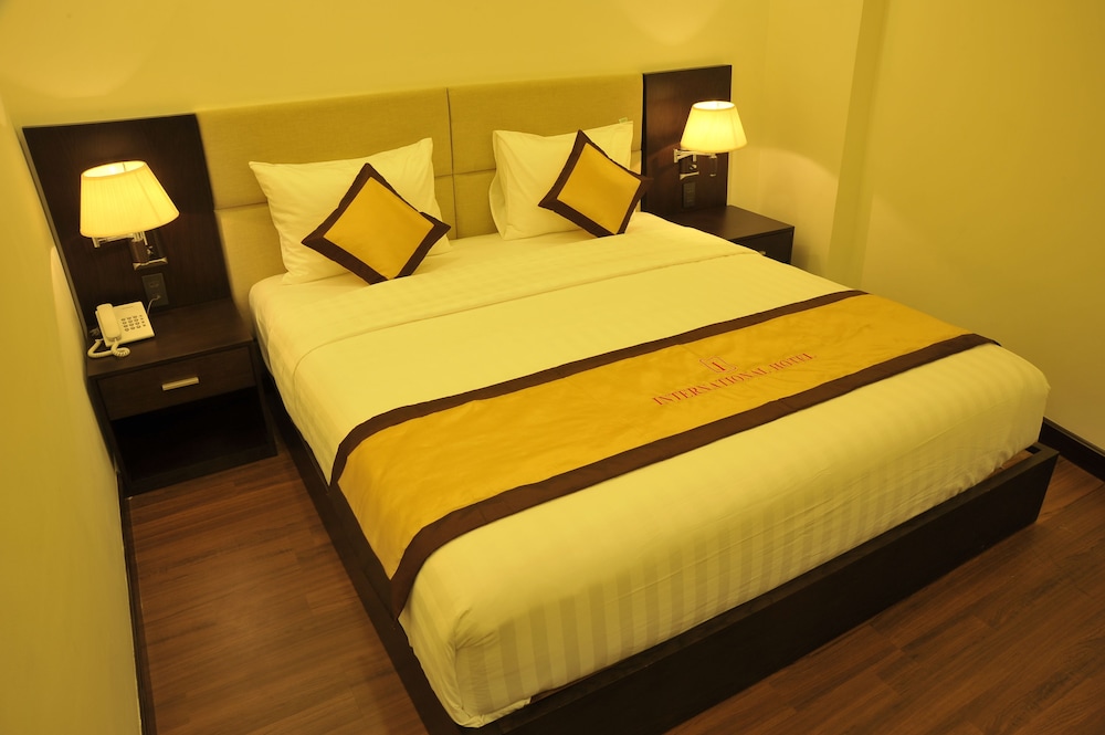 International Hotel 30/63