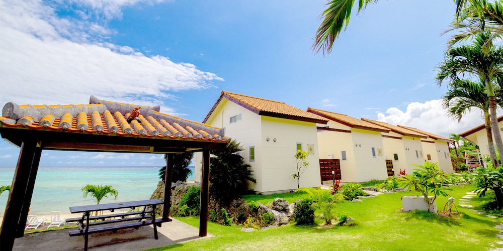 Aloalo Beach Kabira 4/50