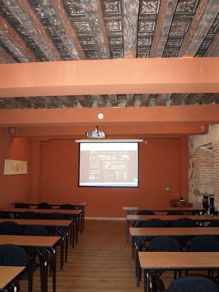 Hotel Las Leyendas 48/60