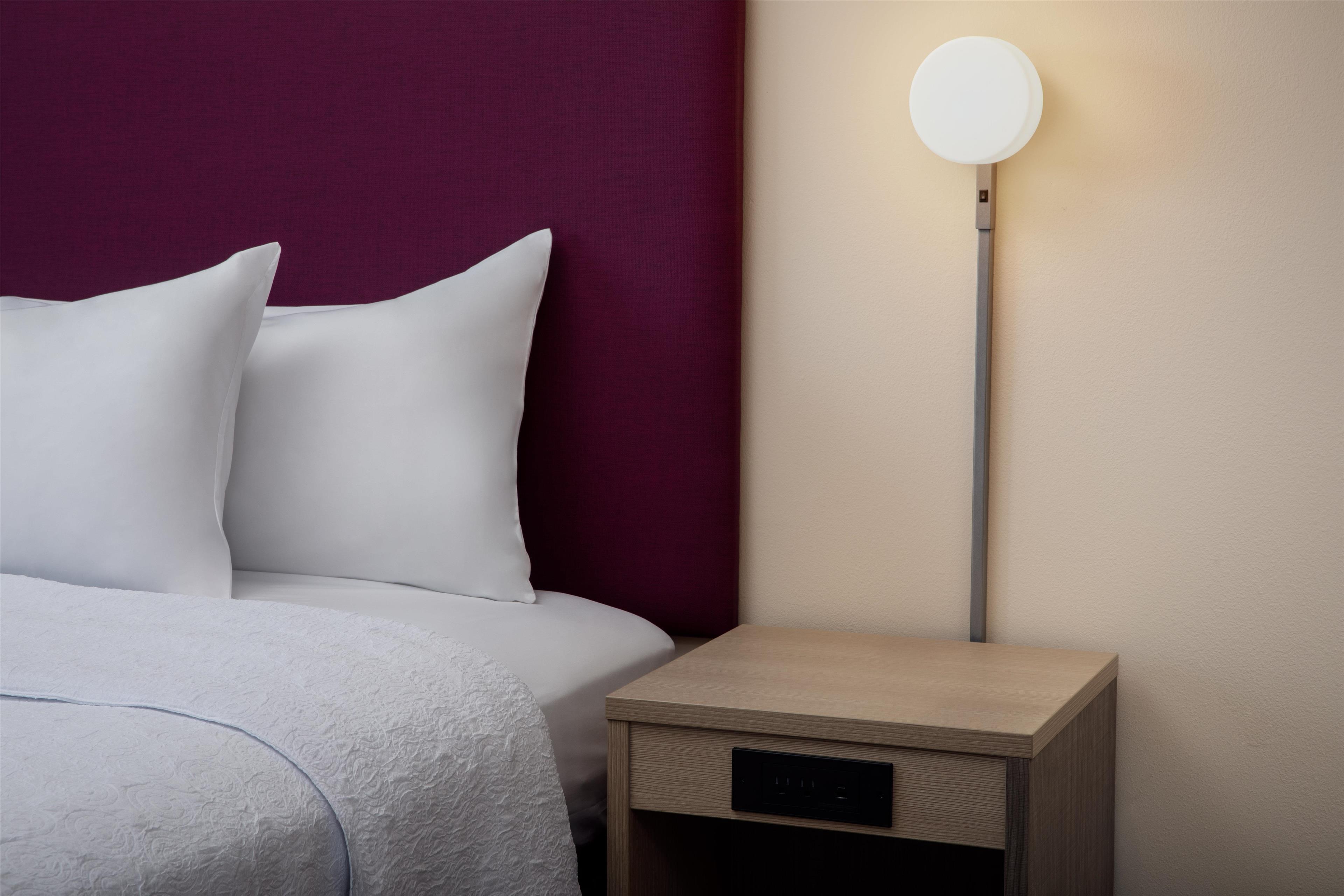 1 BEDROOM, SUITE, KING BED, ACCESSIBLE