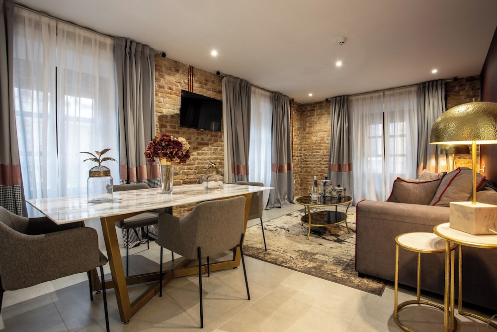 Bibo Suites Plaza Nueva 33/48