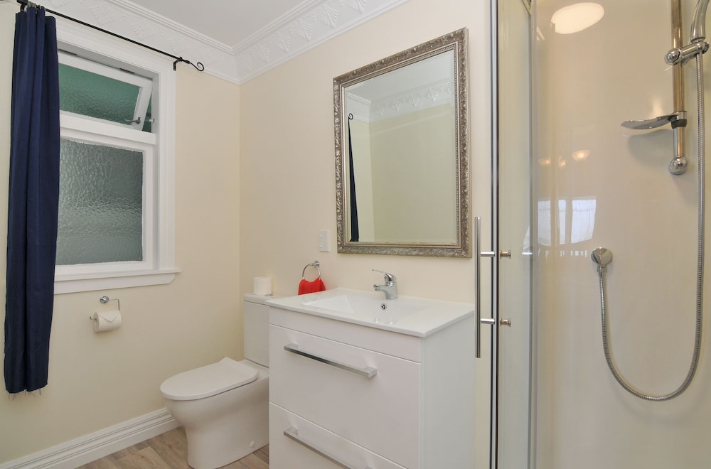 Richmond Guest House Bed & Breakfast 41/45