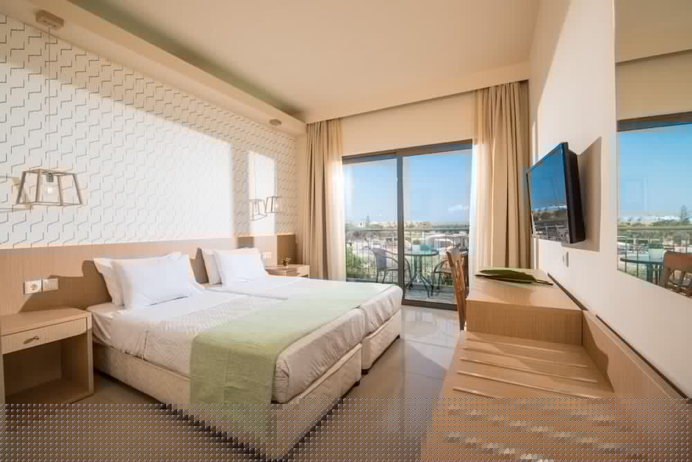 Oasis Beach Hotel - Adult Only 14/50