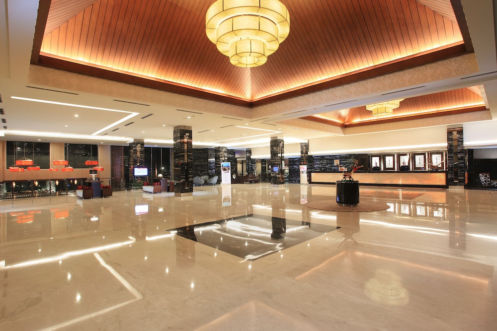 Swiss-Belhotel Danum Palangkaraya 10/68