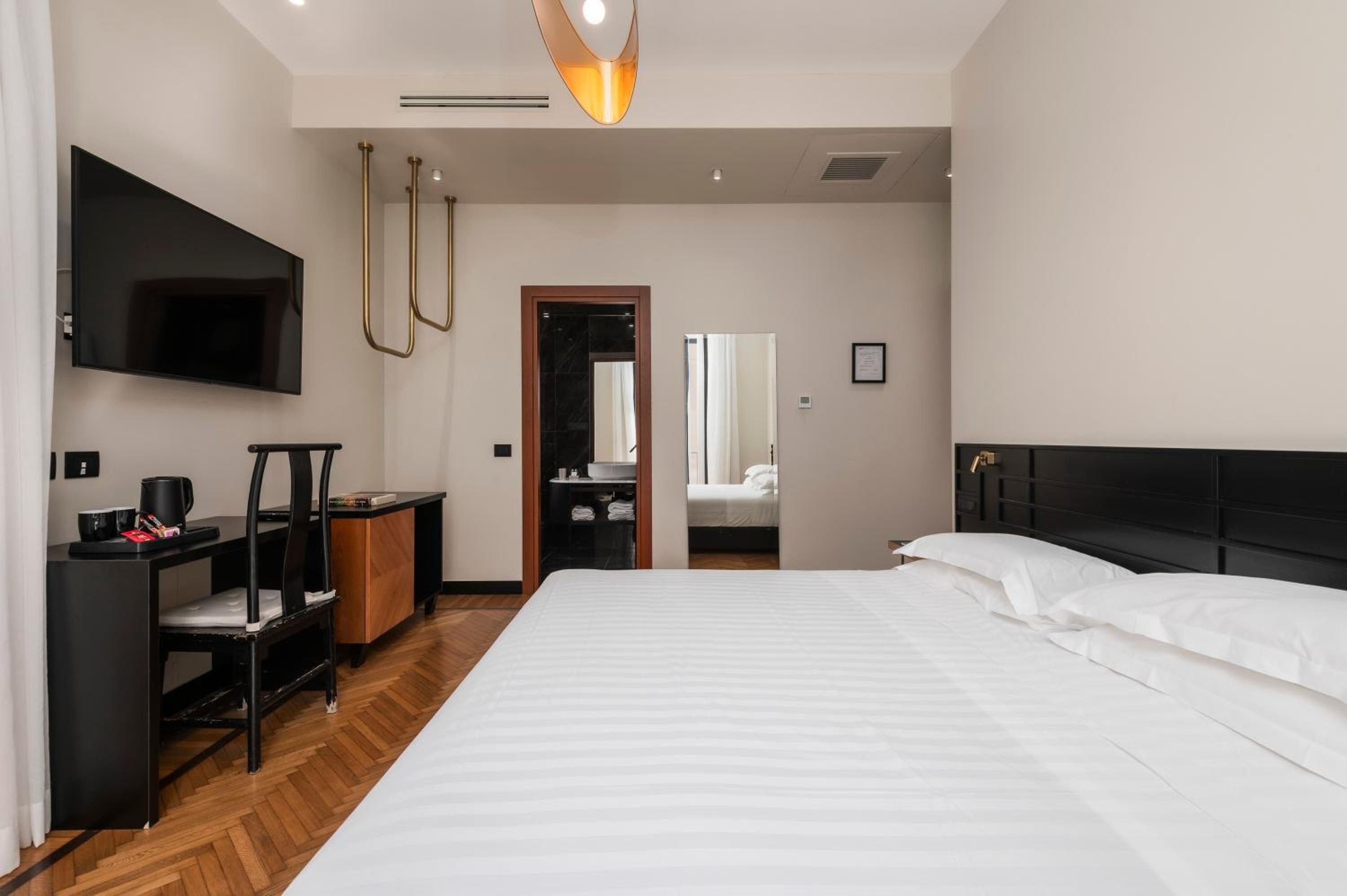 Hotel Valeri 10/50