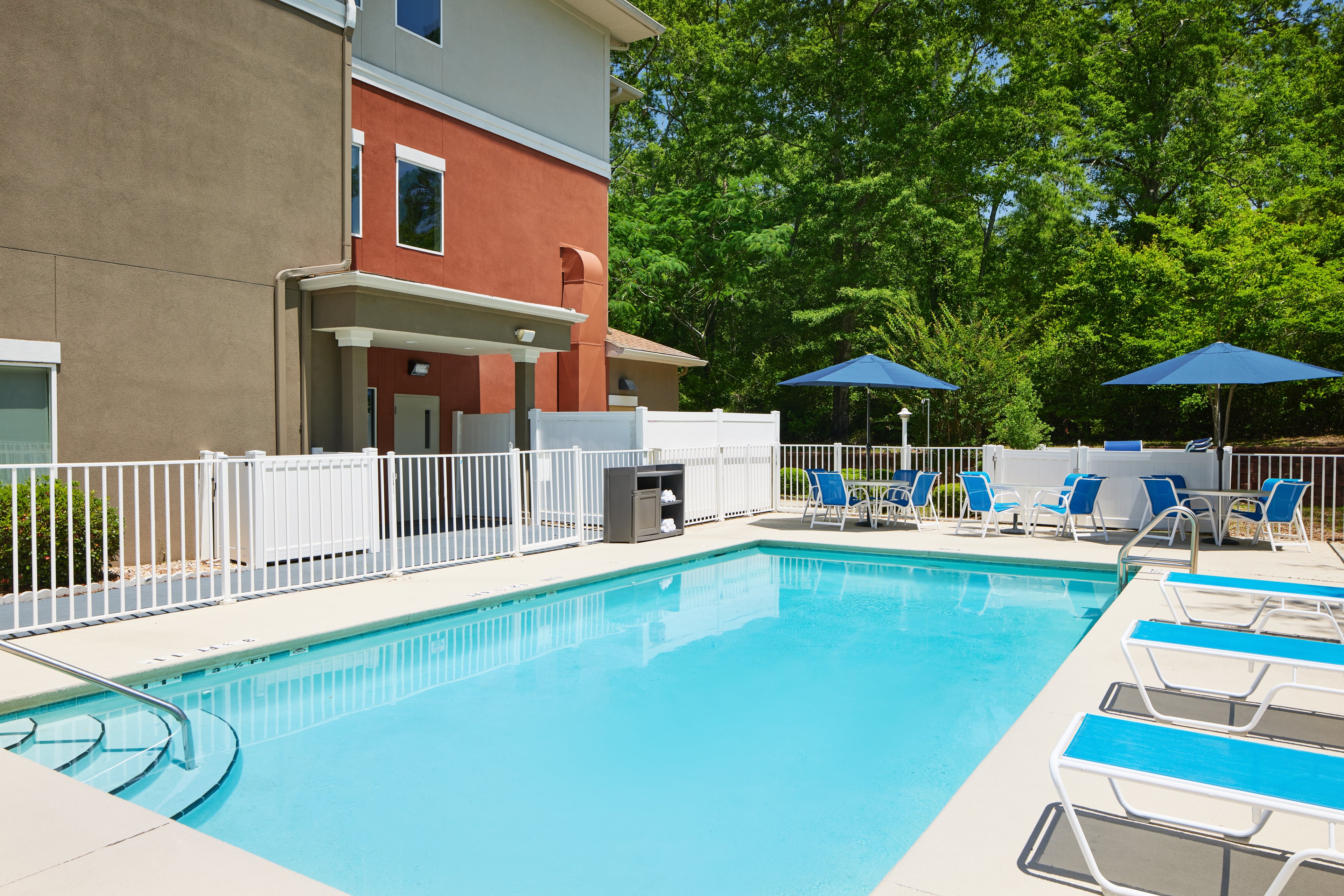 Holiday Inn Express And Suites Bonifay 46/49