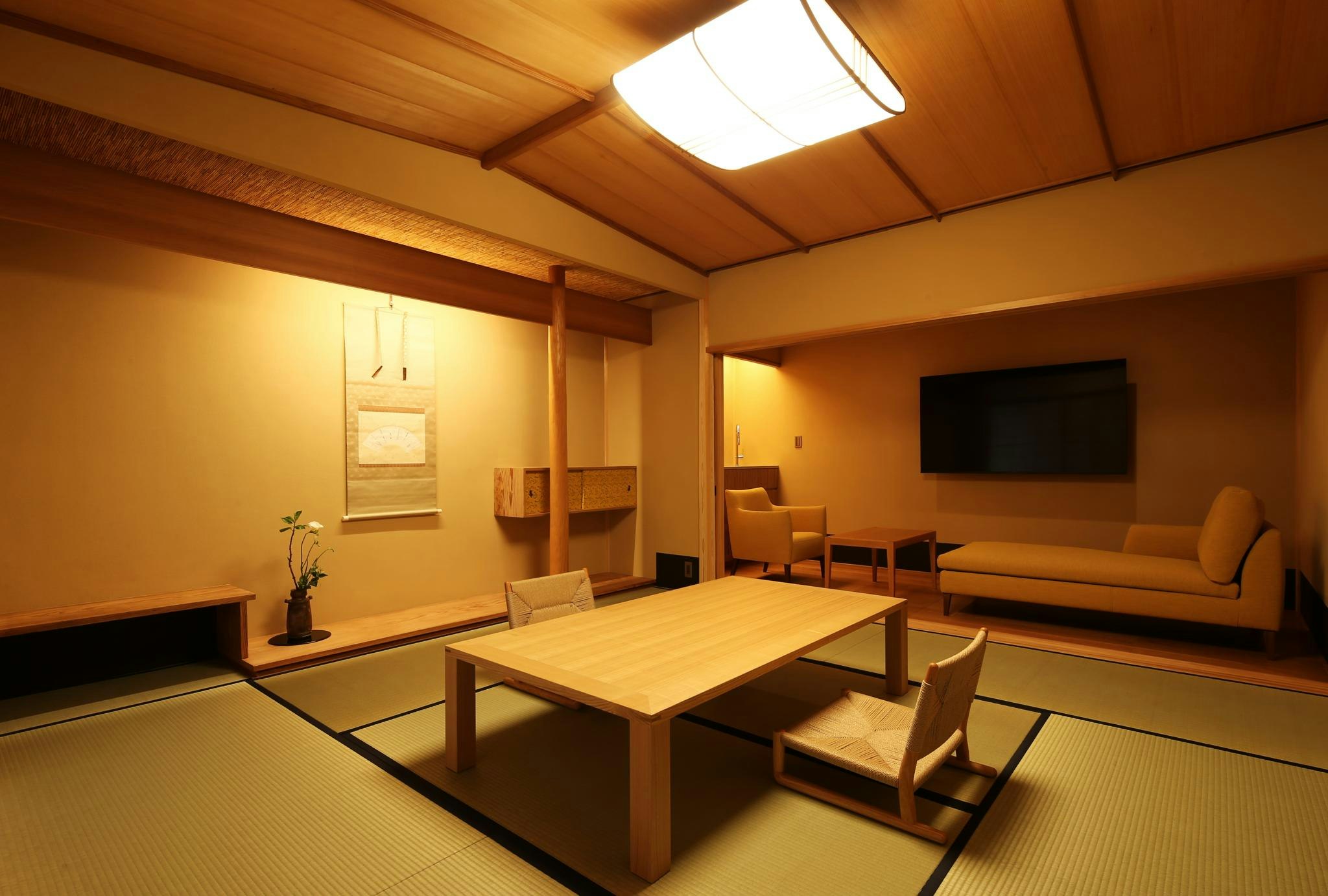 MONJUSOU SHOUROTEI 24/35