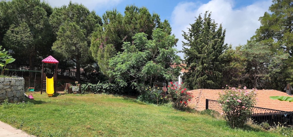 Antas Deluxe Apartments 57/69
