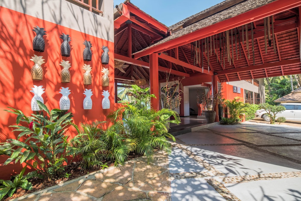 The Sunset Beach Resort Spa Taling Ngam 44/50