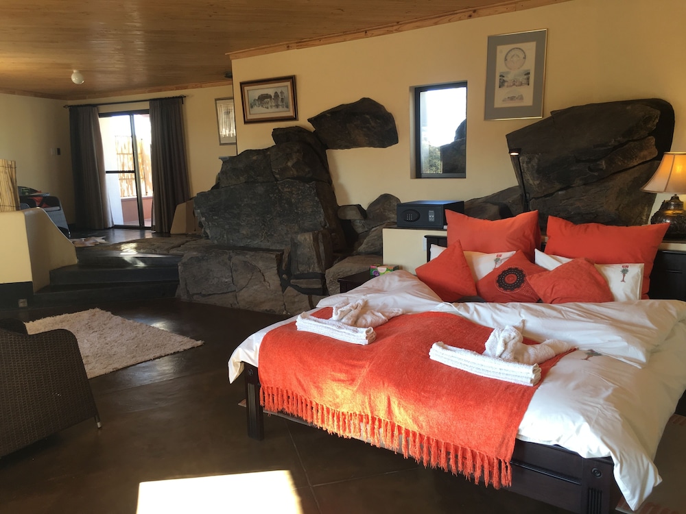 Düsternbrook Safari Guest Farm 11/50