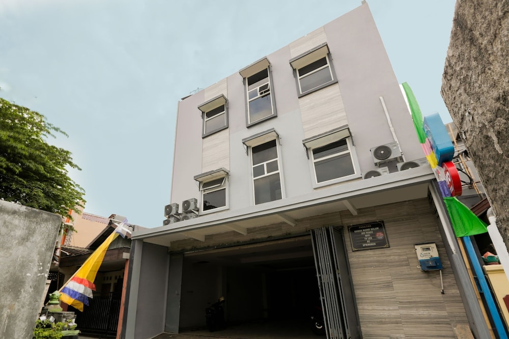 Hotel O Tamansari Guest House 1/11