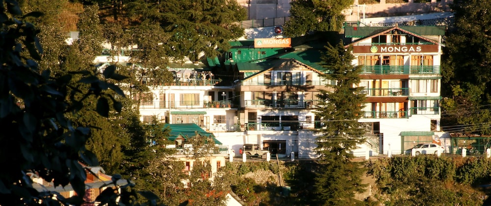 Hotel Mongas 4/50