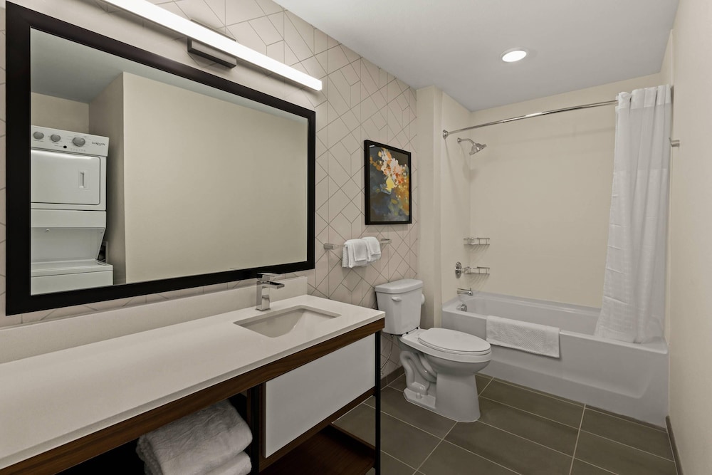 Everhome Suites Bowling Green 50/53