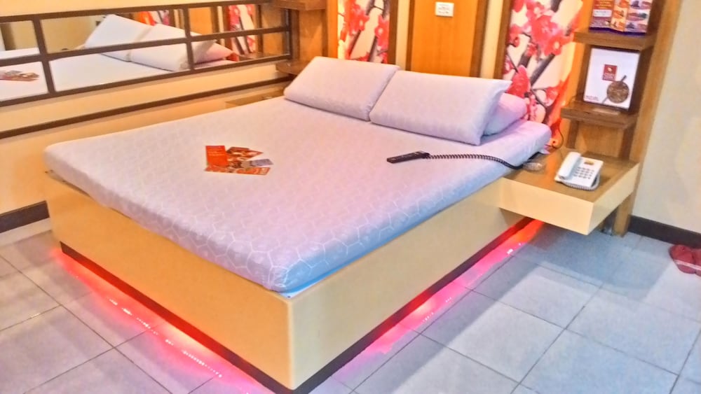 Hotel Sogo Edsa Cubao 38/55