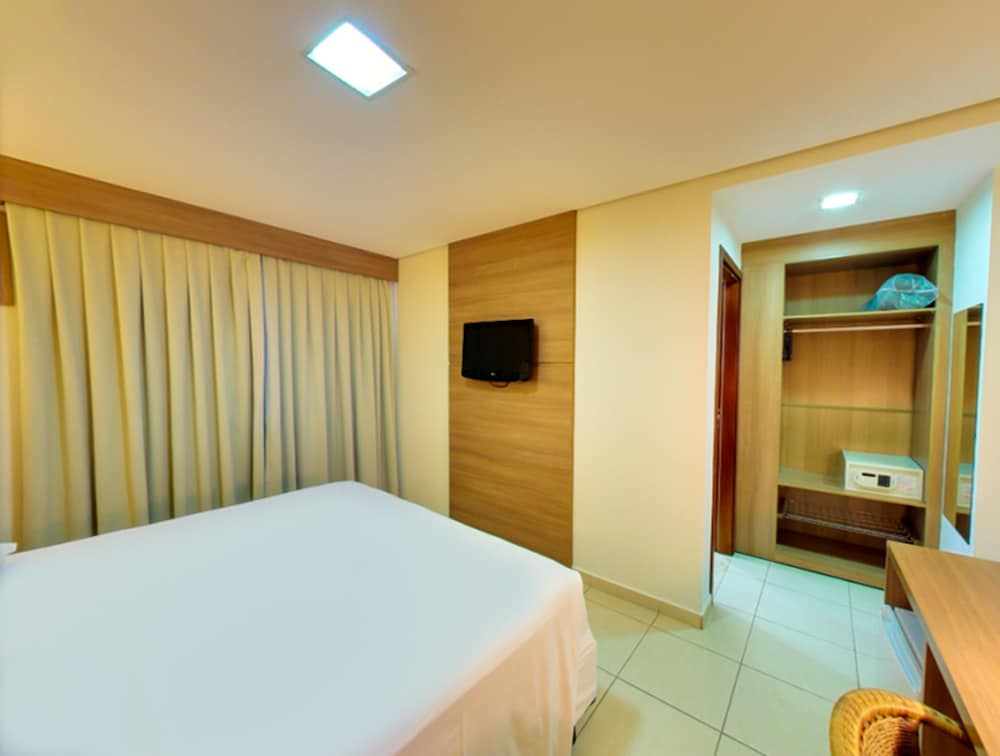 Amazon Plaza Hotel 10/47