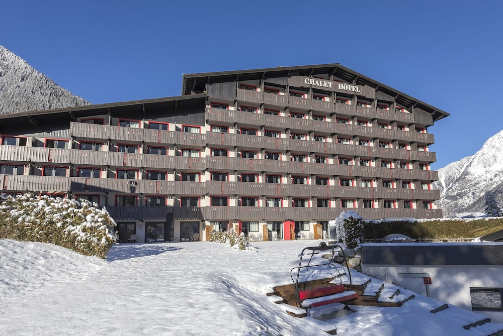 Chalet Hotel le Prieure and Spa 3/87