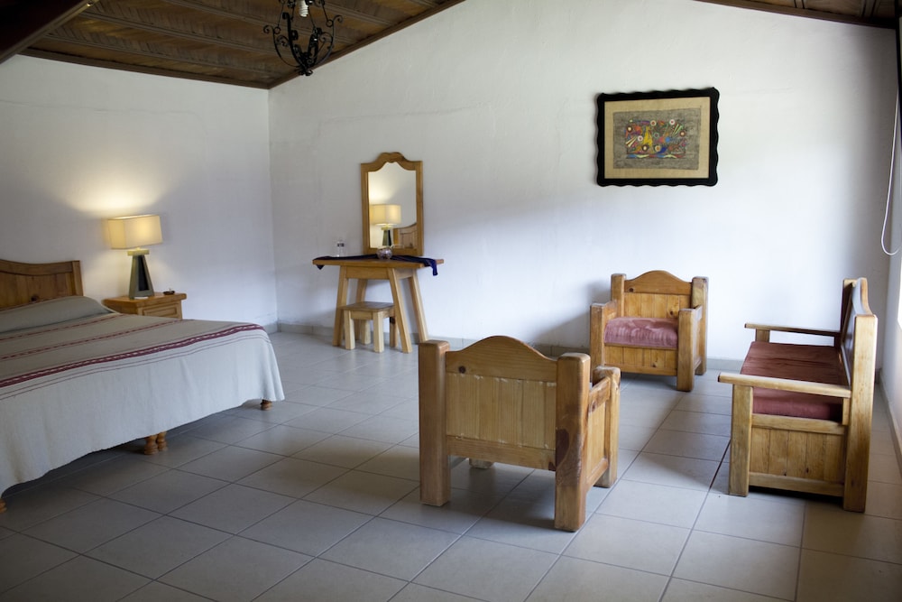 Hotel Pie de la Sierra 25/50
