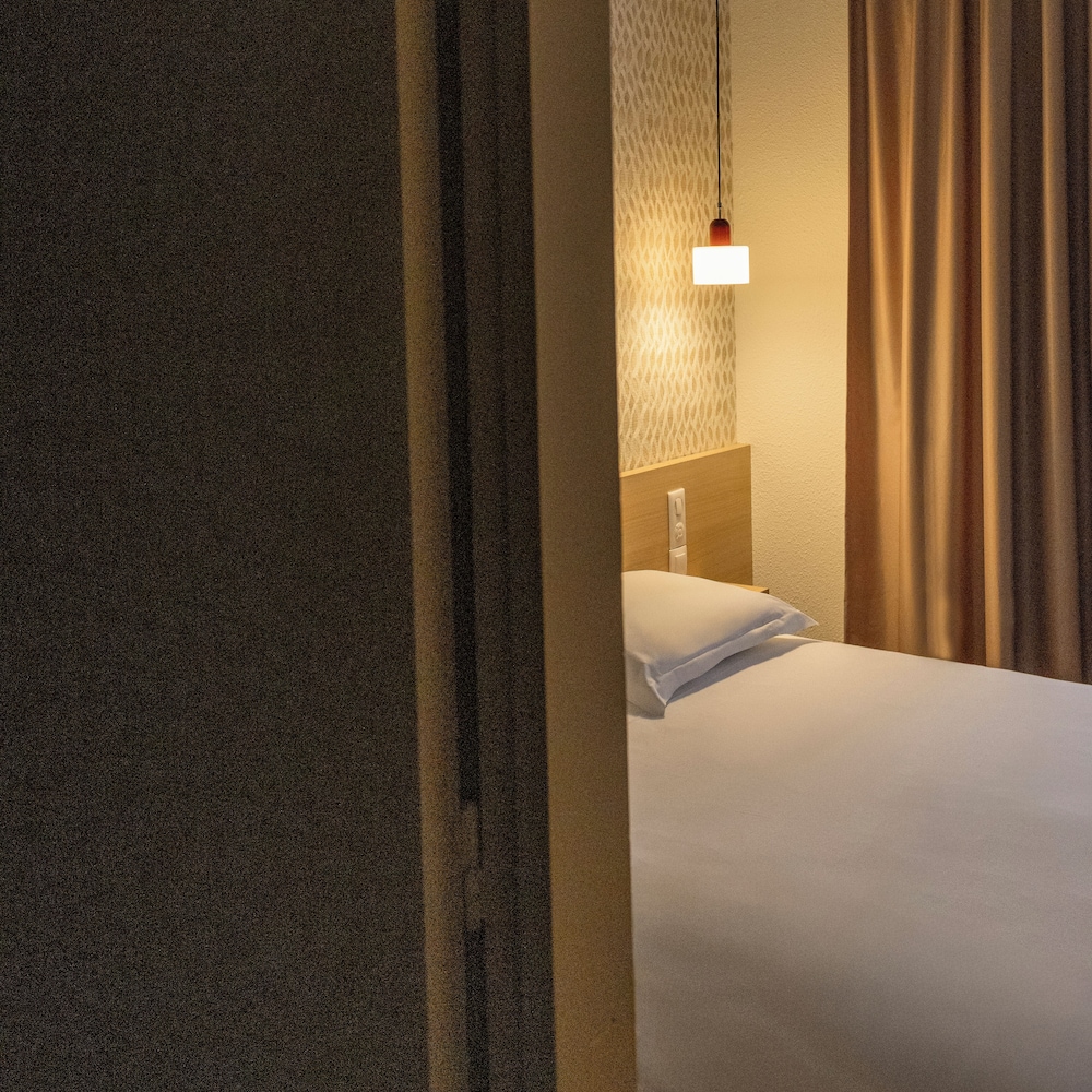 Adjoining, Family, Double and Twin Beds، Hotel Gambetta 5/10