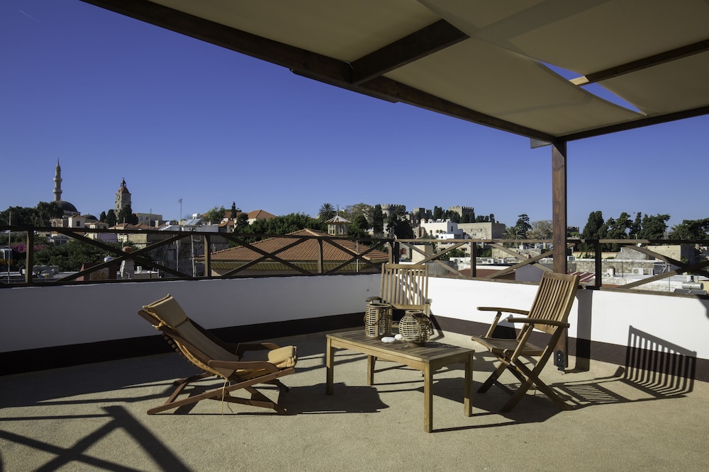 Evdokia Boutique Hotel 57/61