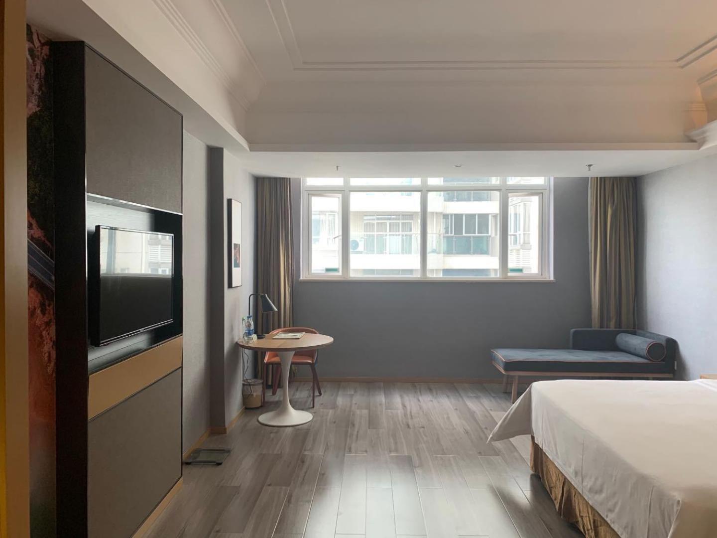 Vienna Hotel (Zhongshan Xiaolan Daxin) 12/24