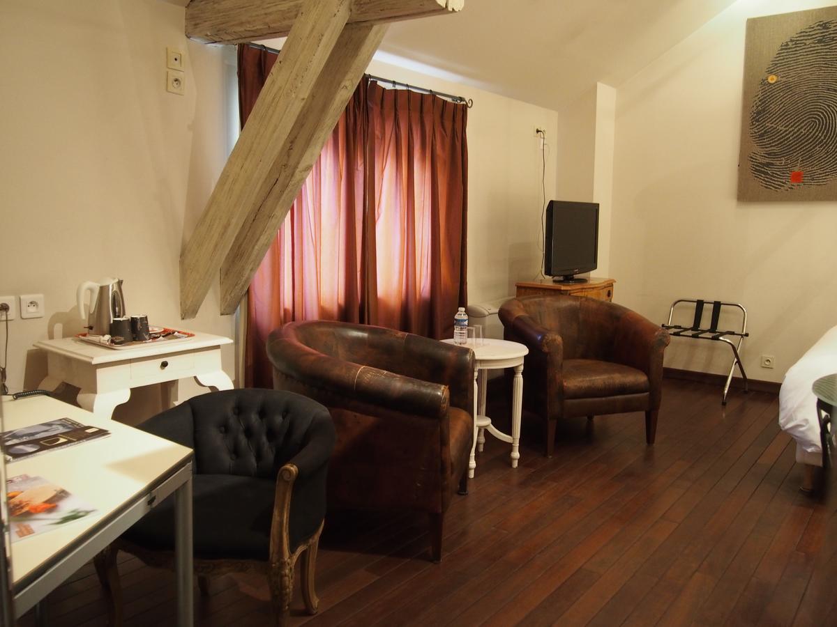 Hotel Les Pages 26/50
