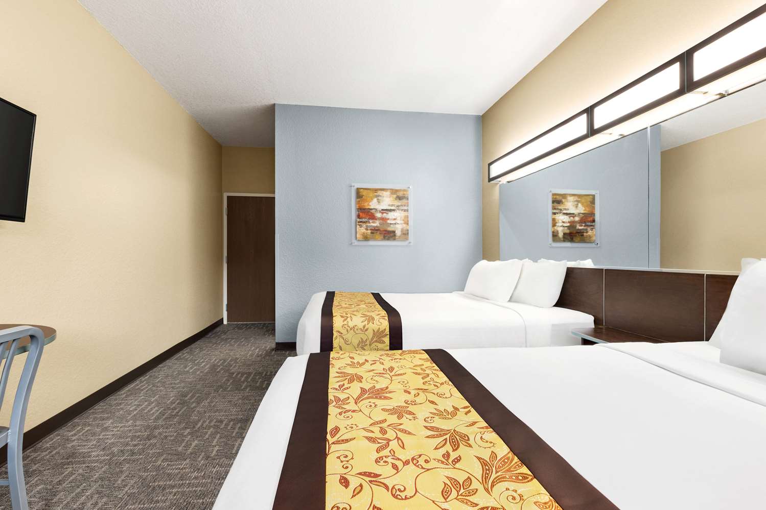 Microtel Inn & Suites by Wyndham Woodstock/Atlanta North 12/37