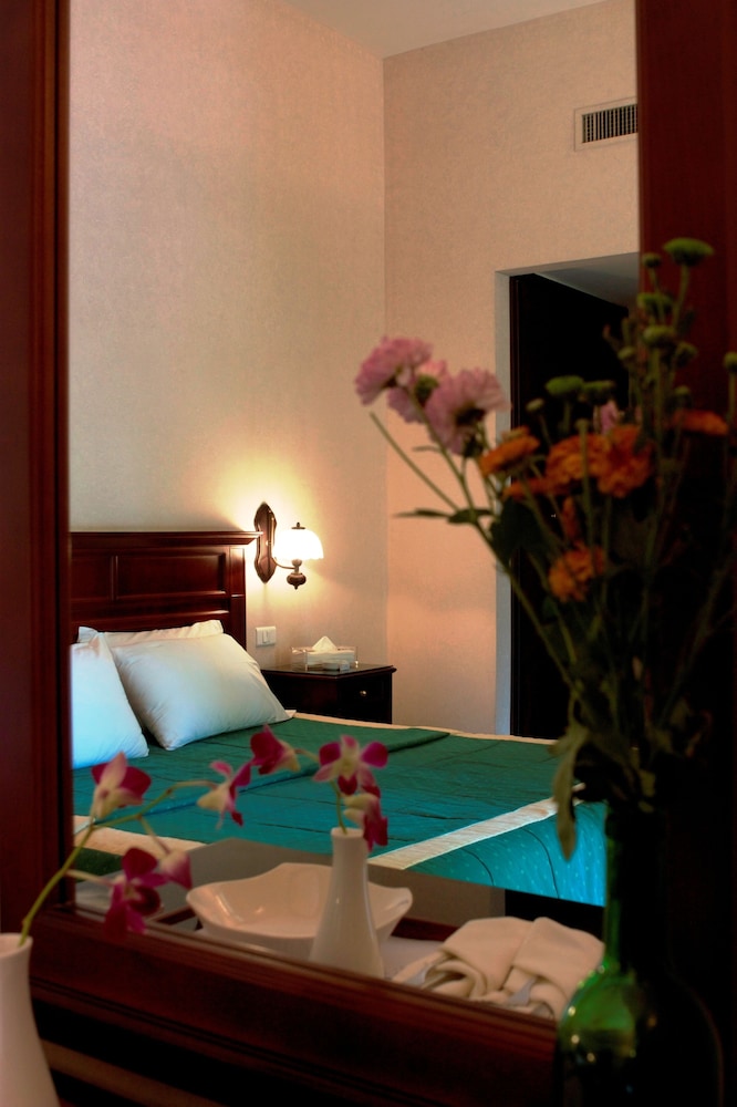 Massabki Hotel 24/38