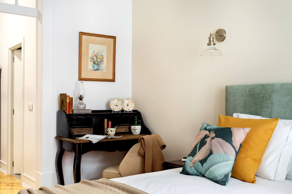 Room, Twin Beds, LeL Madalena GuestHouse 8/10