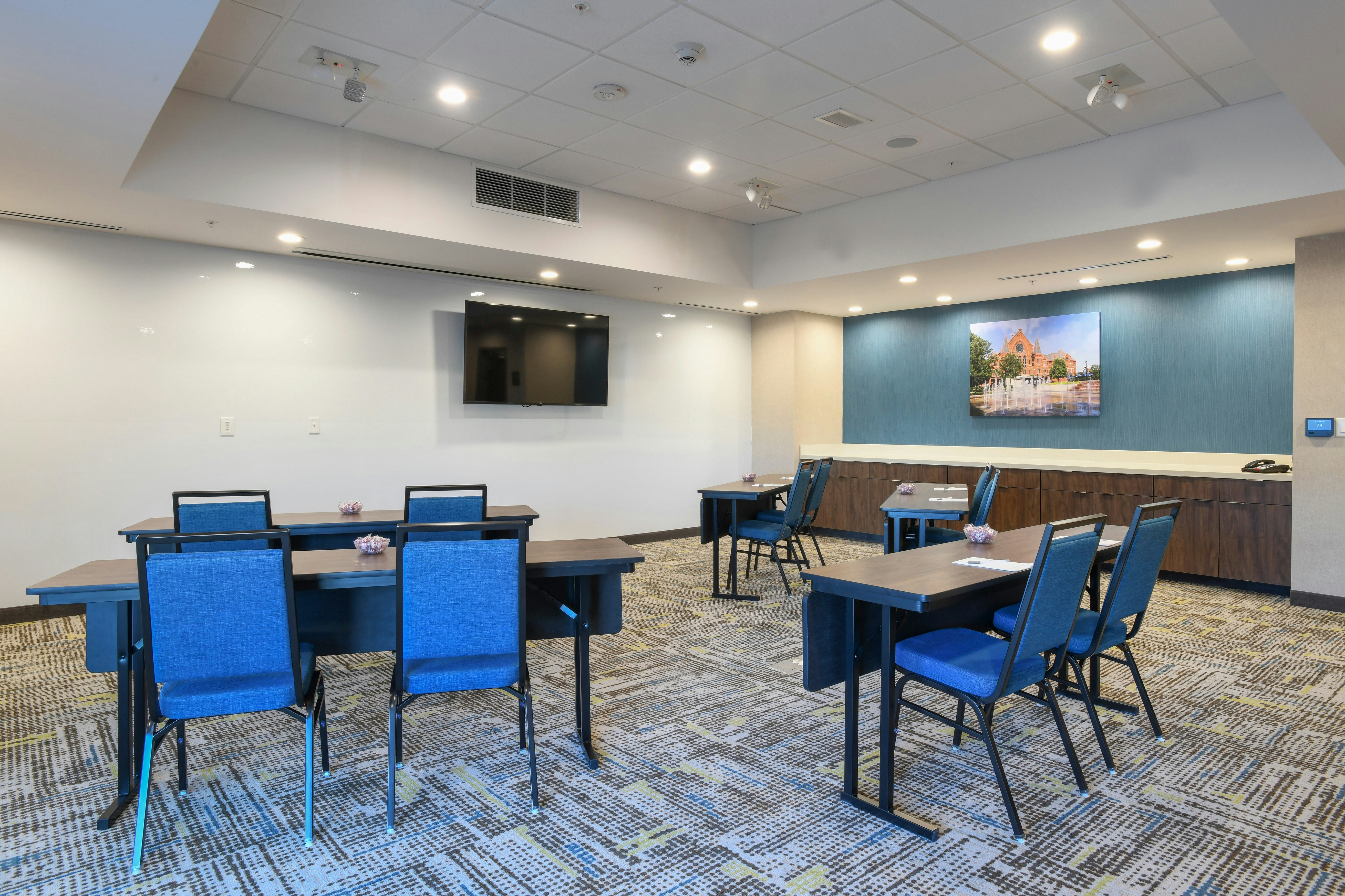 Hampton Inn and Suites Cincinnati Liberty Township 47/49