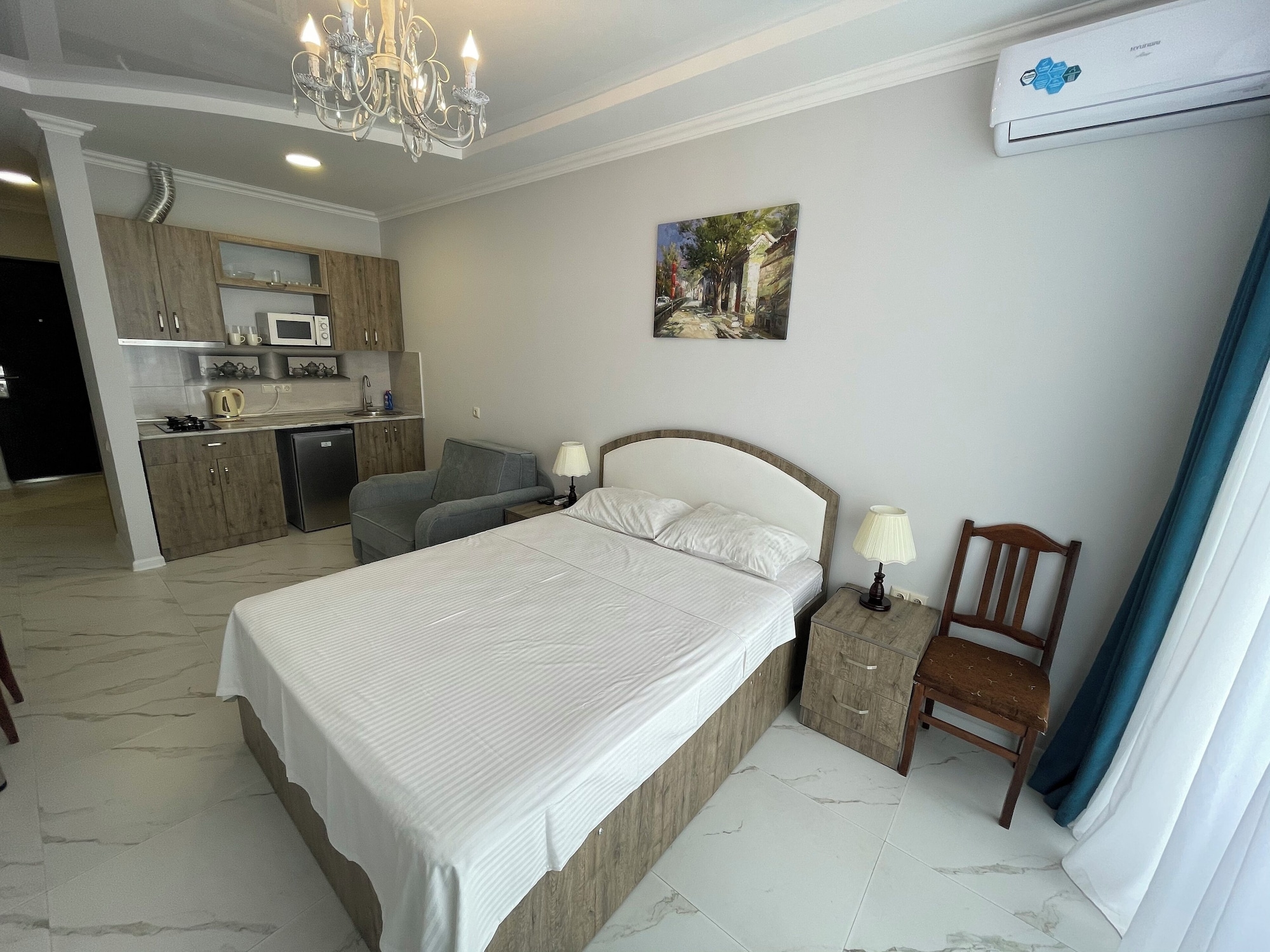 Moon, Flat, Queen Bed, Sofa