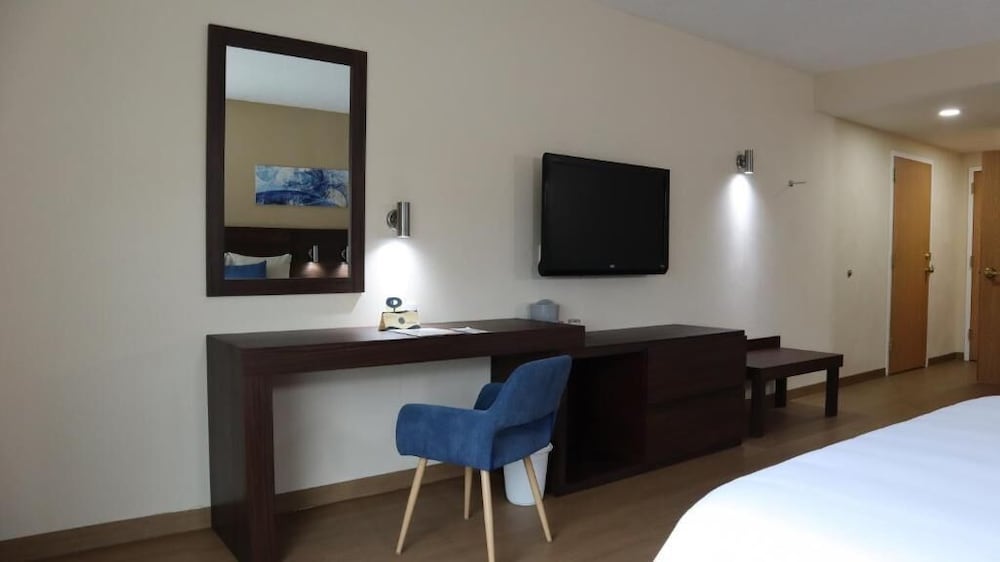 Rio Vista Inn 47/51