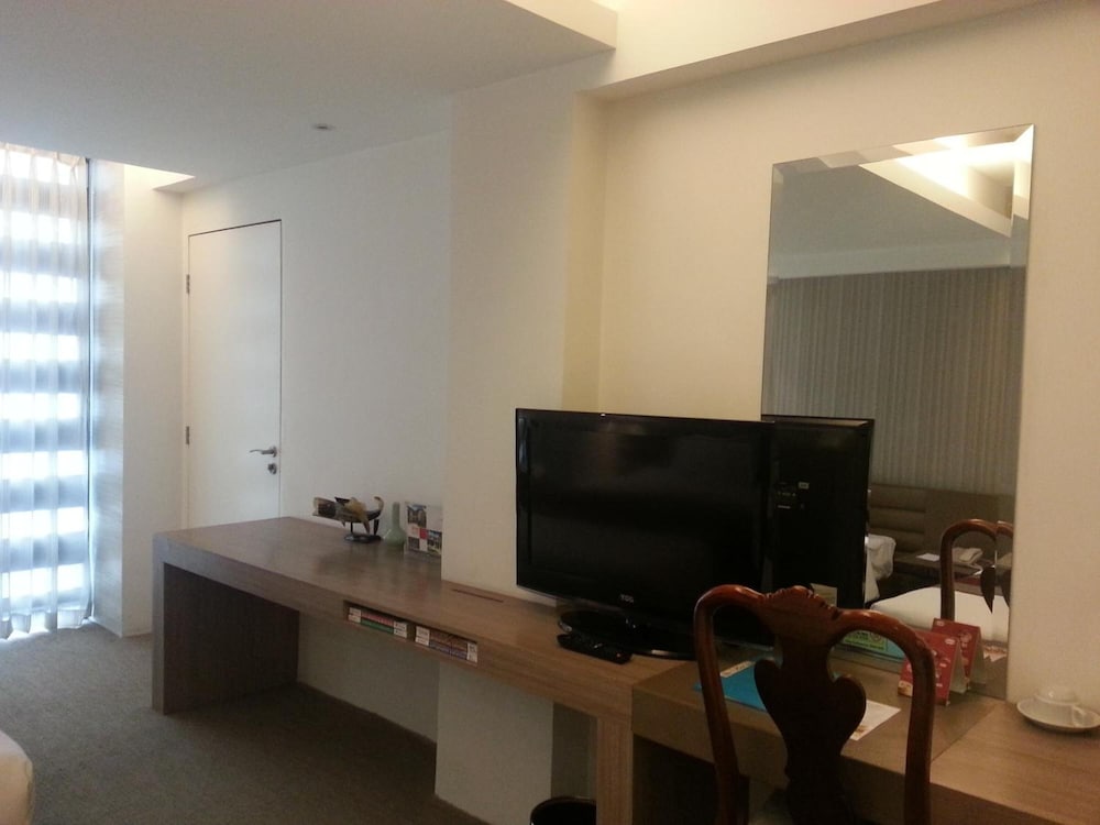 The E-Hotel Makati 37/59