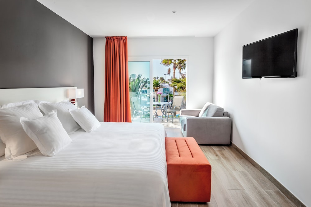 BARCELO CORRALEJO SANDS 13/57
