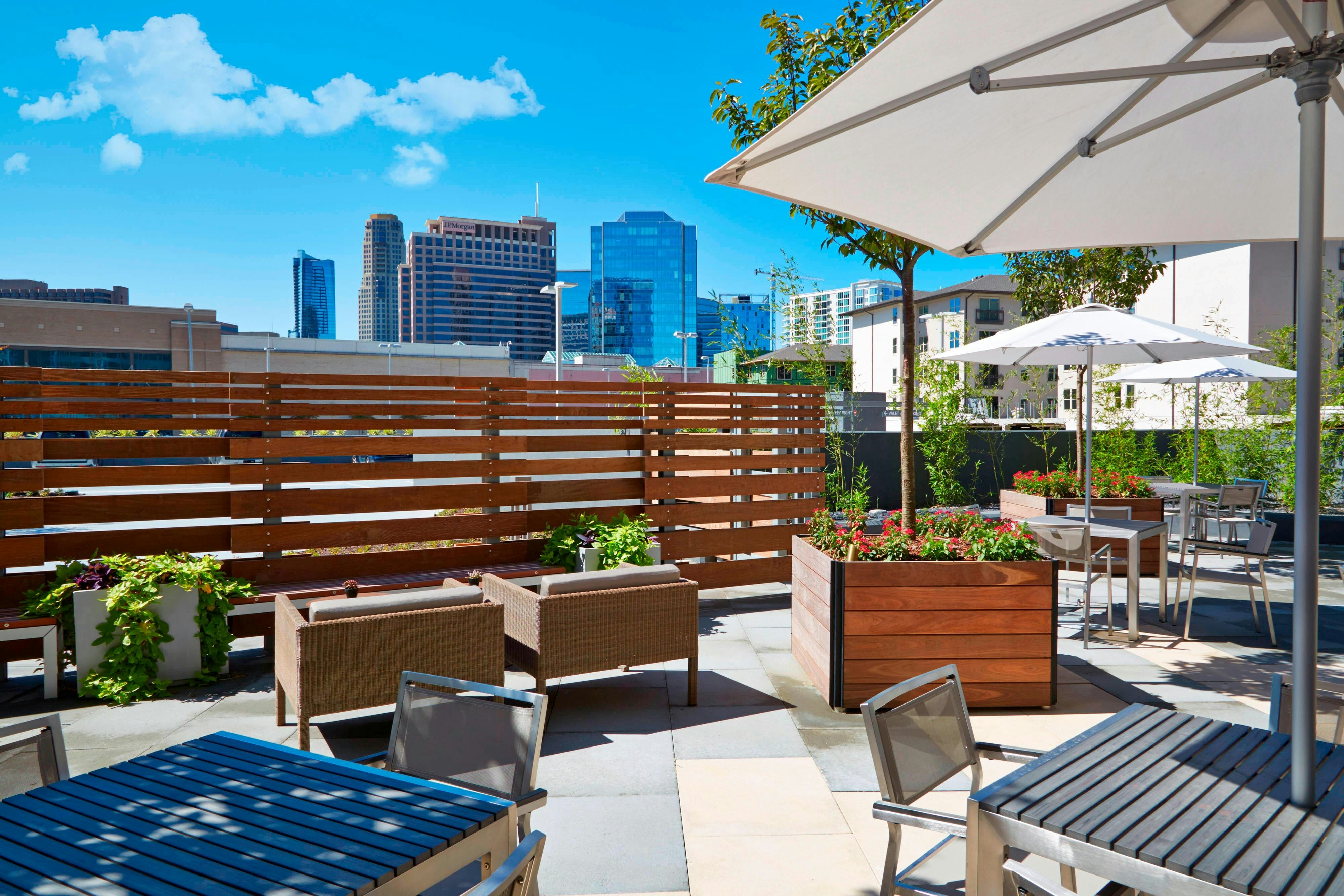 AC Hotel Atlanta Buckhead at Phipps Plaza 5/25