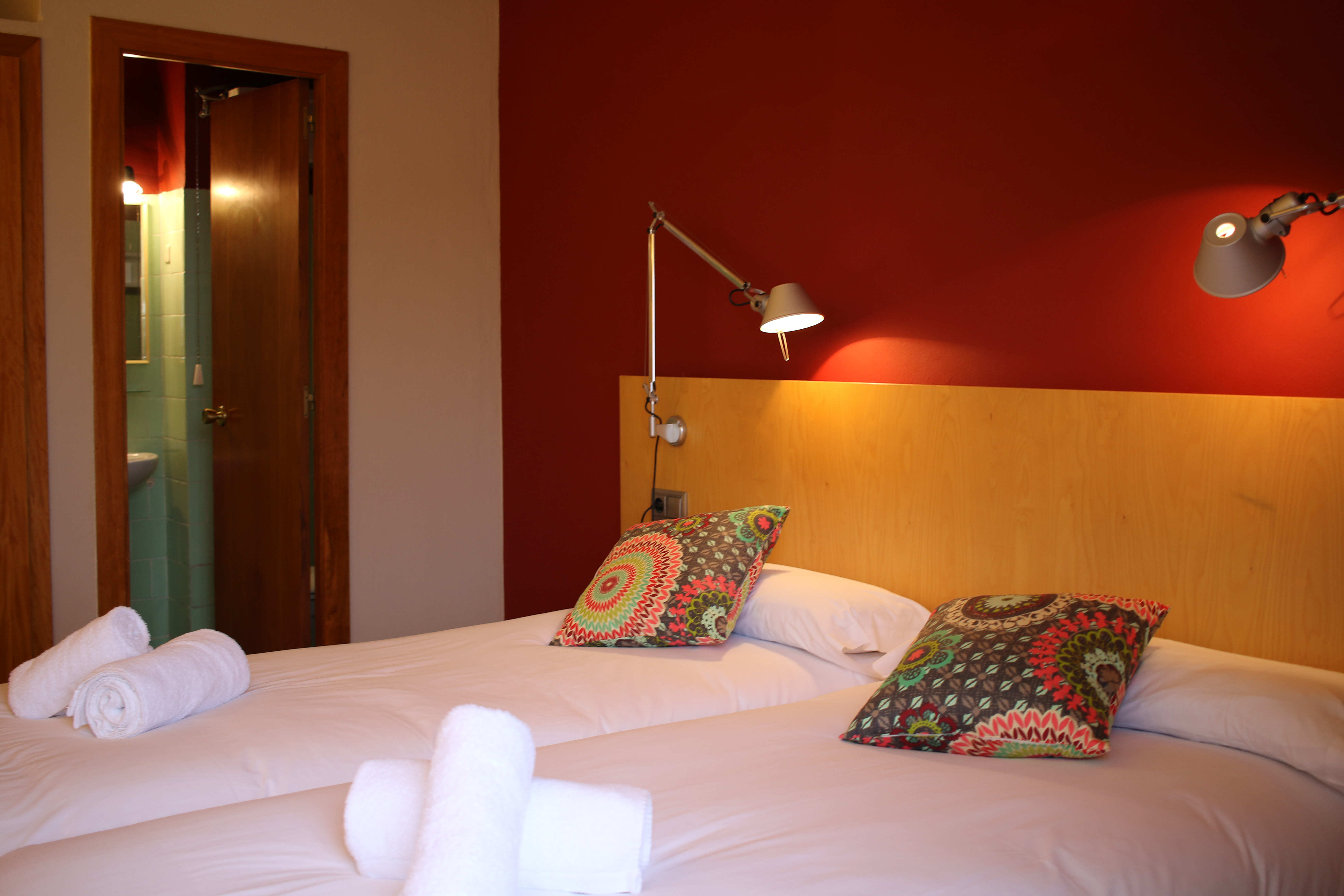 HOSTAL LA FOSCA 10/66