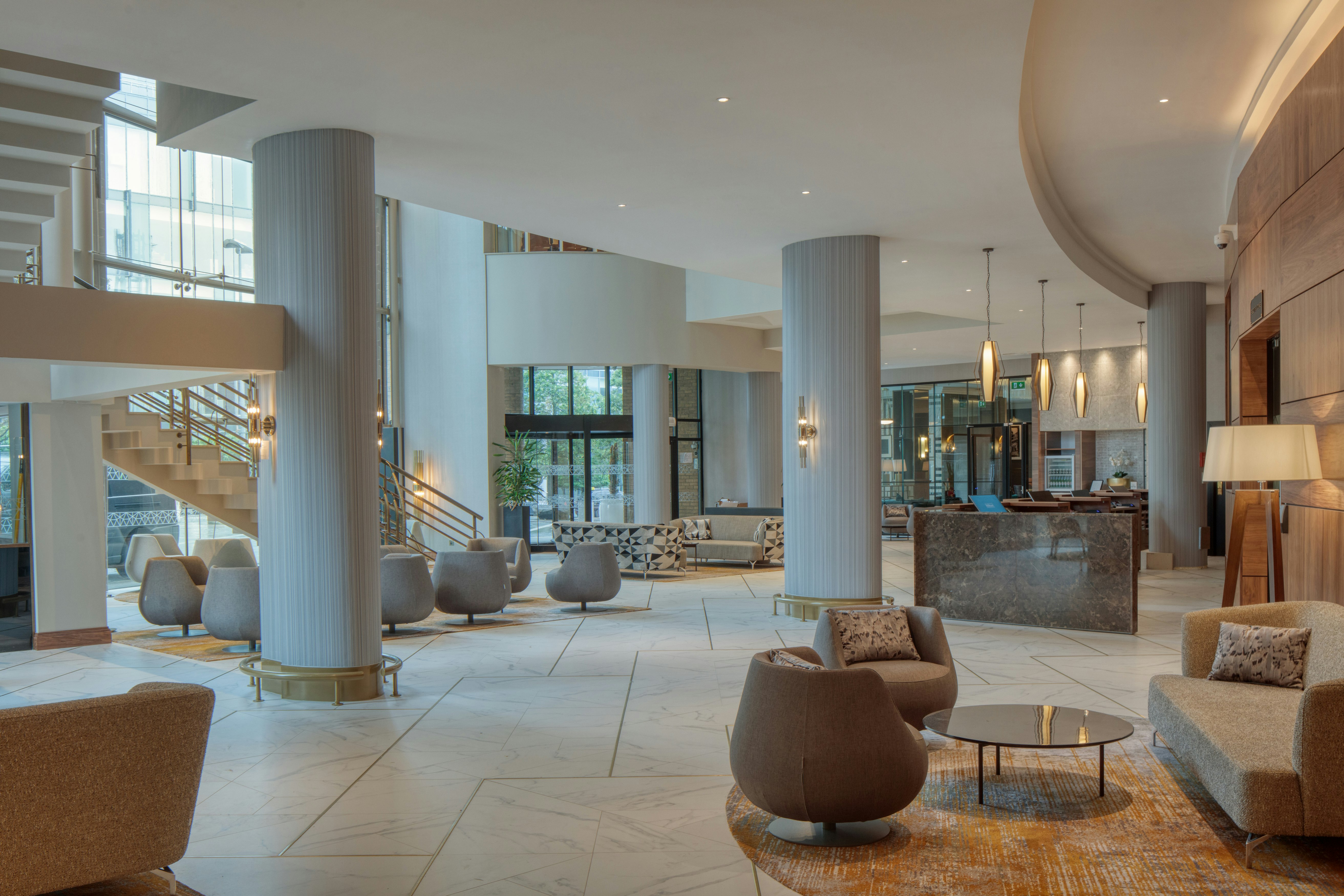 Hilton Belfast 24/75
