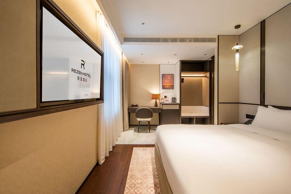 Select, Queen Bed
