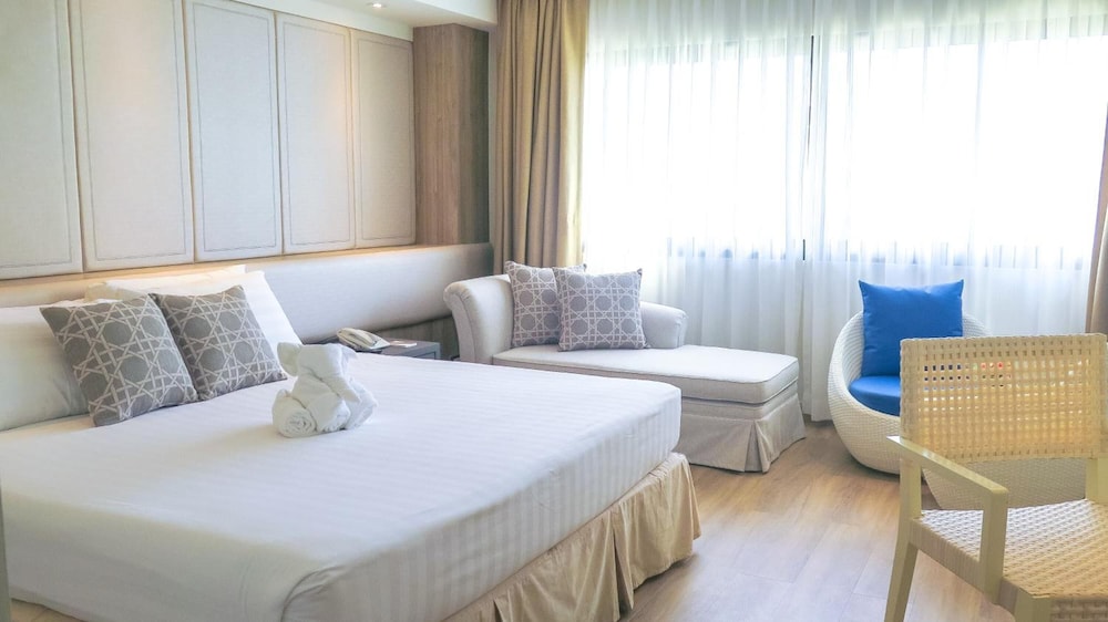 HIRAN RESIDENCE 24/58